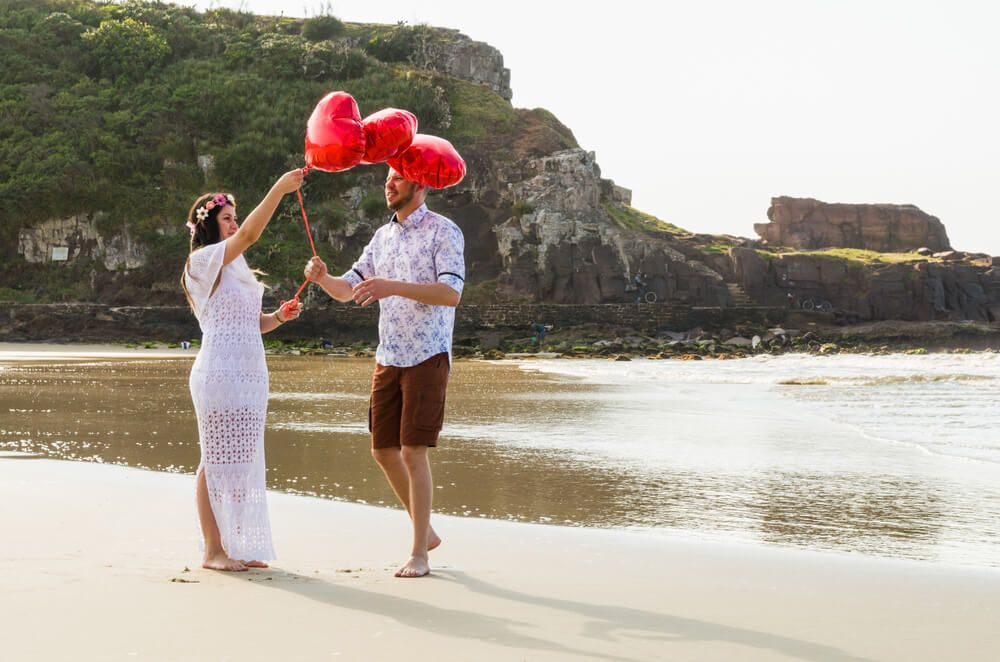 What is a smart casual wedding