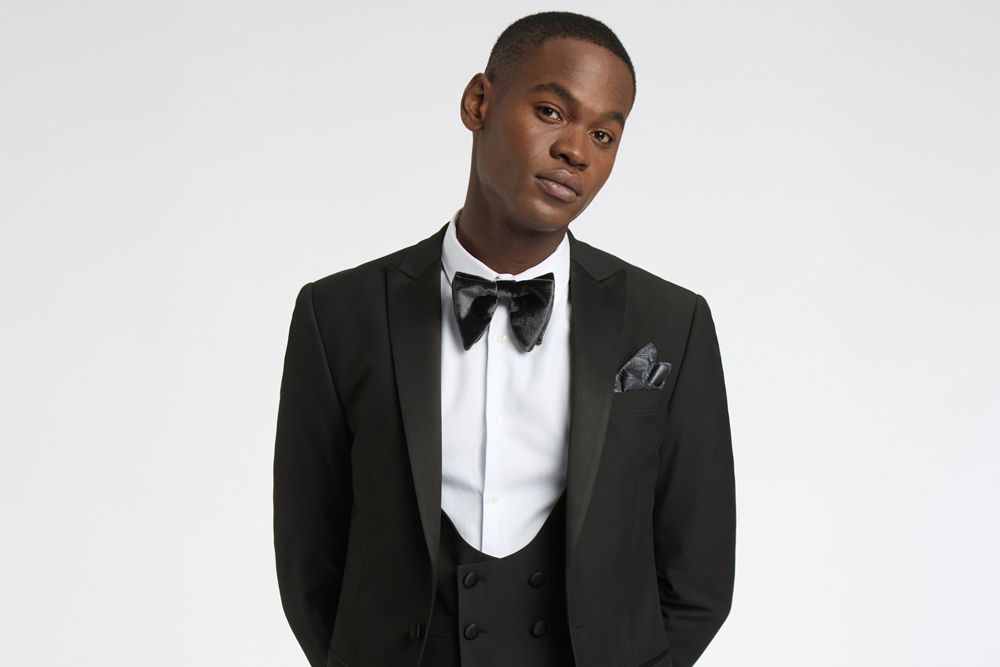 Men's Tuxedos vs. Suits: Key Differences Explained